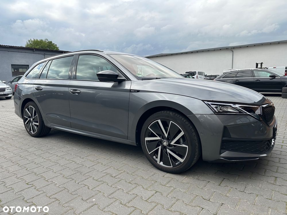 Skoda Octavia 1.5 TSI mHEV DSG Sportline - 12