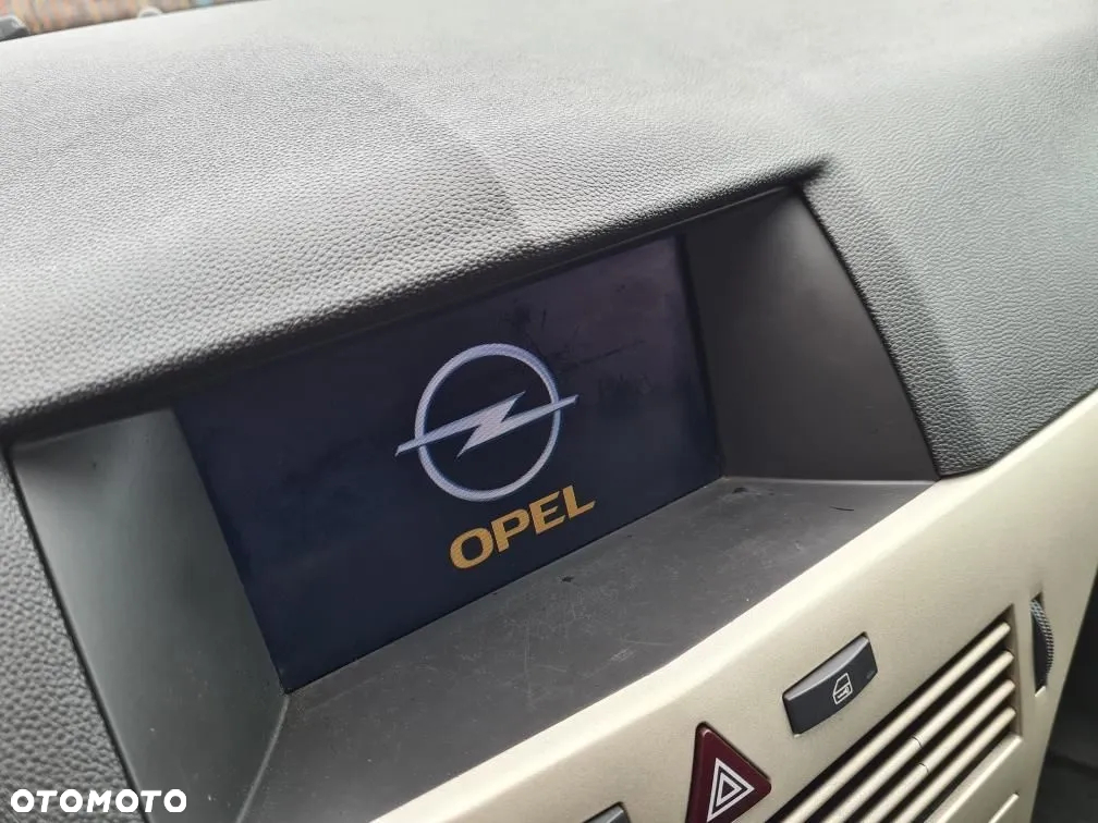 Opel Astra III GTC 1.7 CDTI Essentia - 7