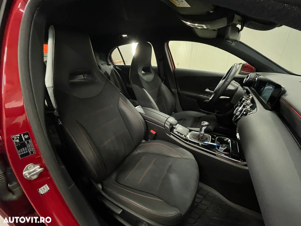 Mercedes-Benz A 200 d AMG Line - 11