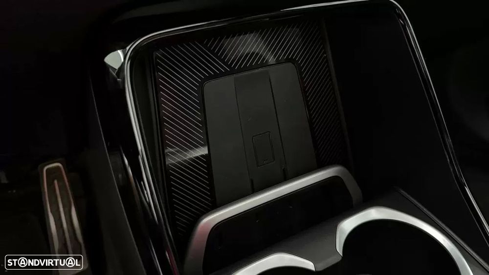 BMW iX1 eDrive20 Pack Desportivo M Pro - 39