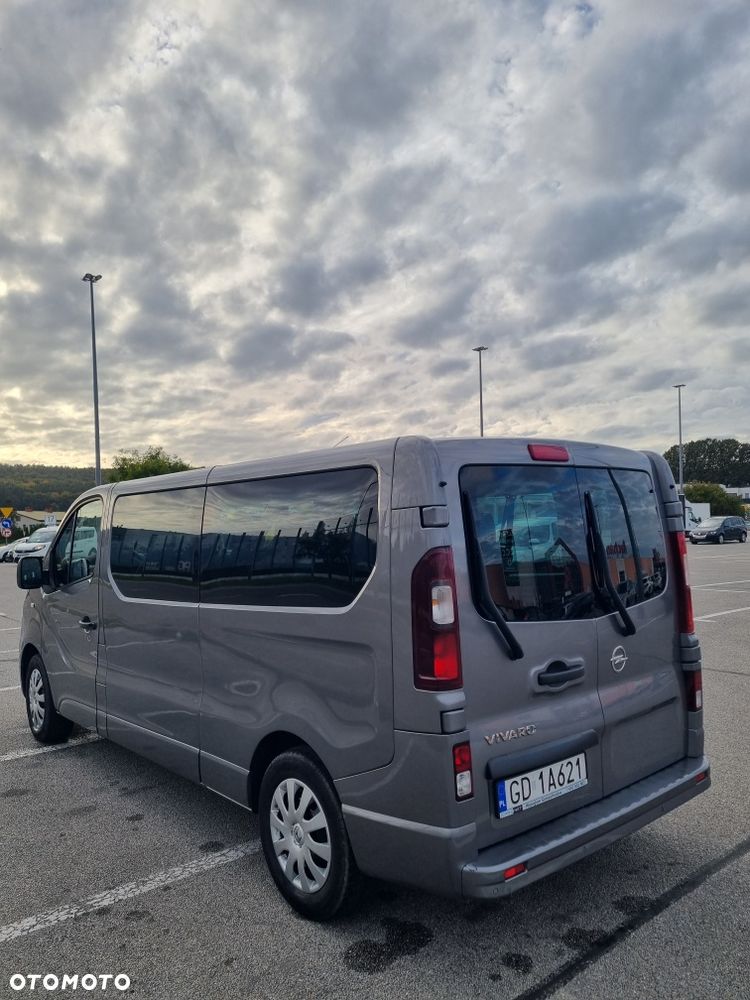Opel Vivaro - 8