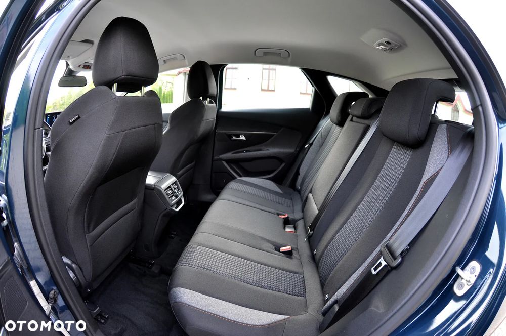 Peugeot 3008 BlueHDi 130 Stop & Start Allure Business-Paket - 24