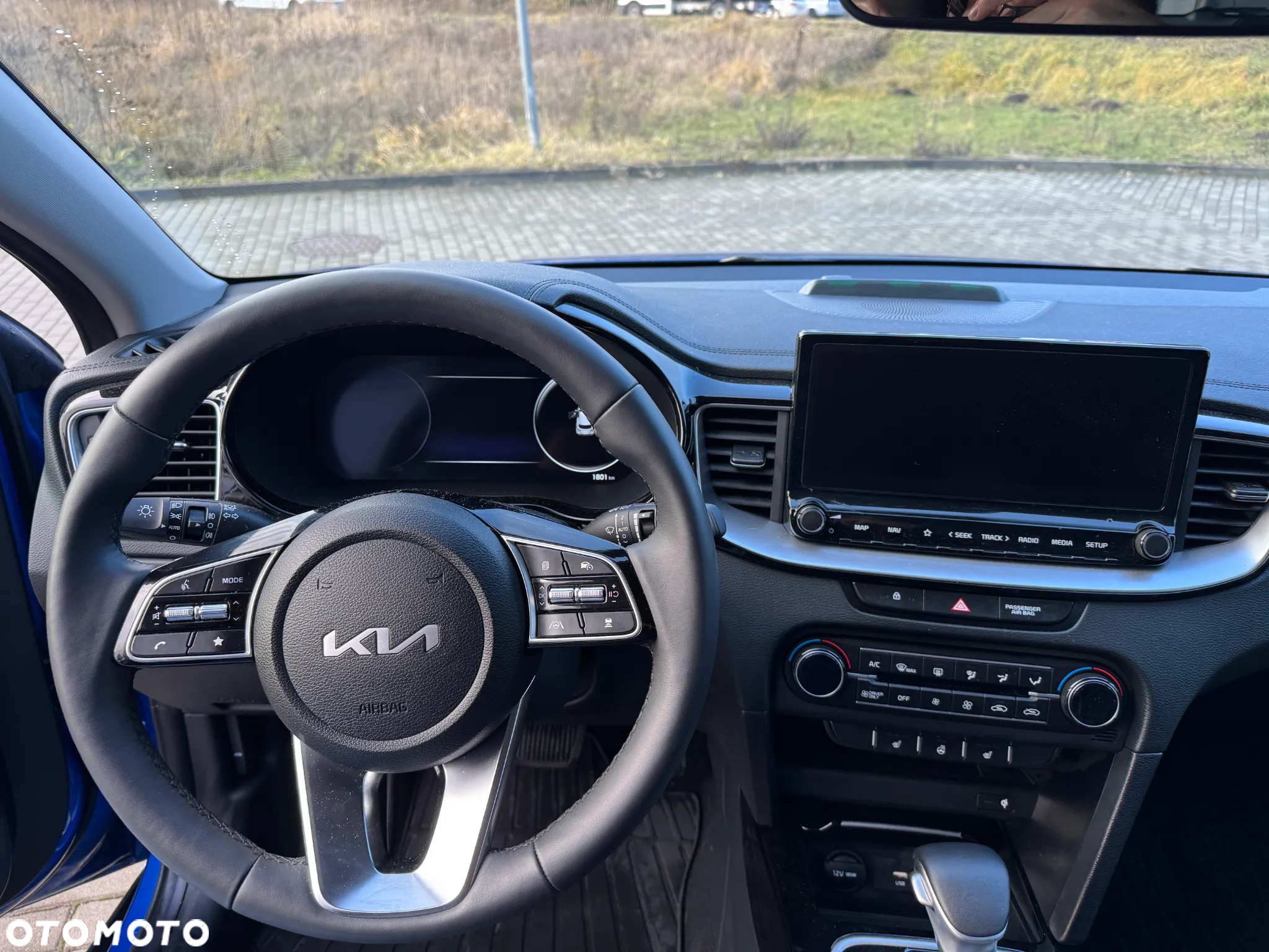 Kia XCeed - 13