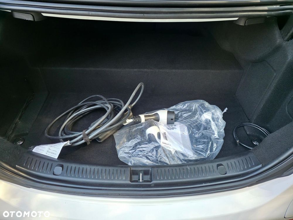 Mercedes-Benz Klasa E - 16