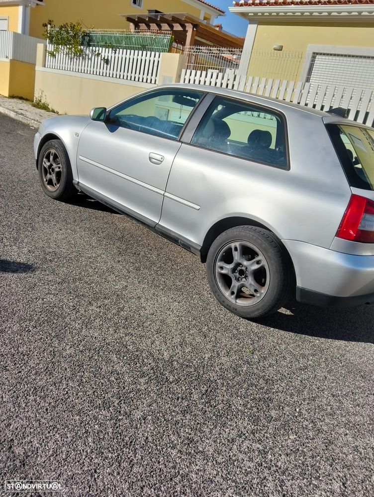 Audi A3 1.6 FSI Sport - 3