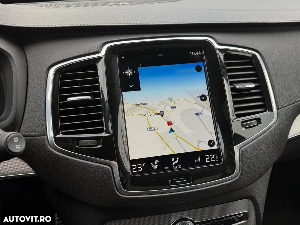 Volvo XC 90 T8 AWD Twin Engine Geartronic RDesign - 13