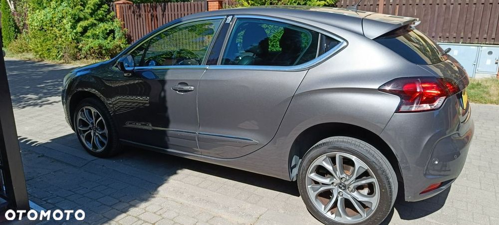 Citroen Ds4 2015 photo 2