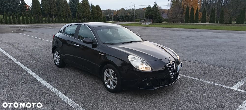 Alfa Romeo Giulietta ver-1-6-jtdm - 9