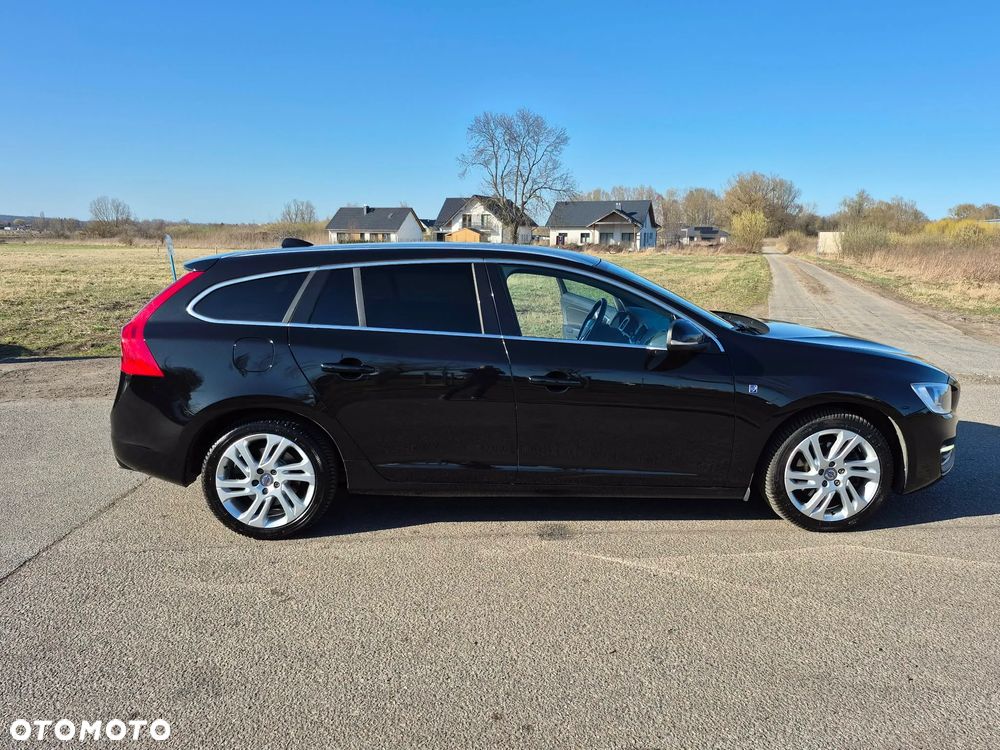 Volvo V60 D2 Geartronic - 2