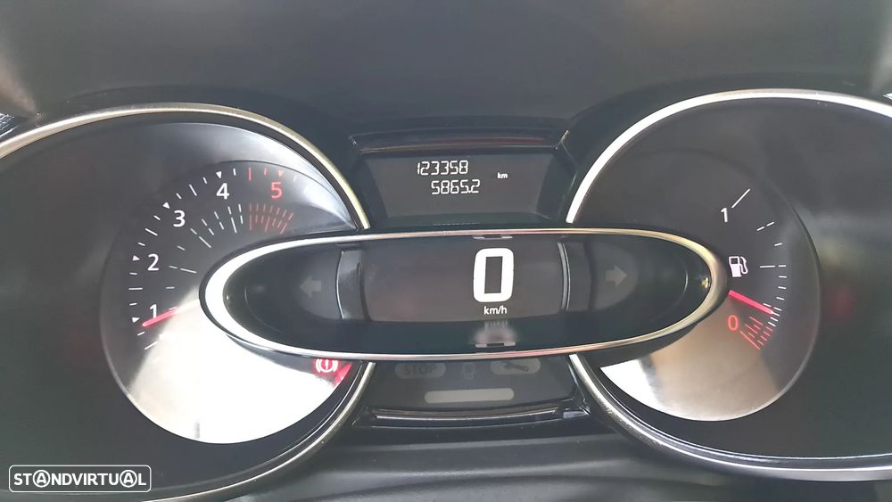 Renault Clio 1.5 dCi Limited EDition - 11