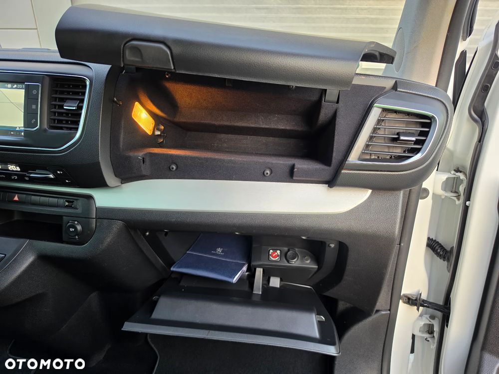Peugeot Traveller L2 2.0 EAT8 Business VIP - 31