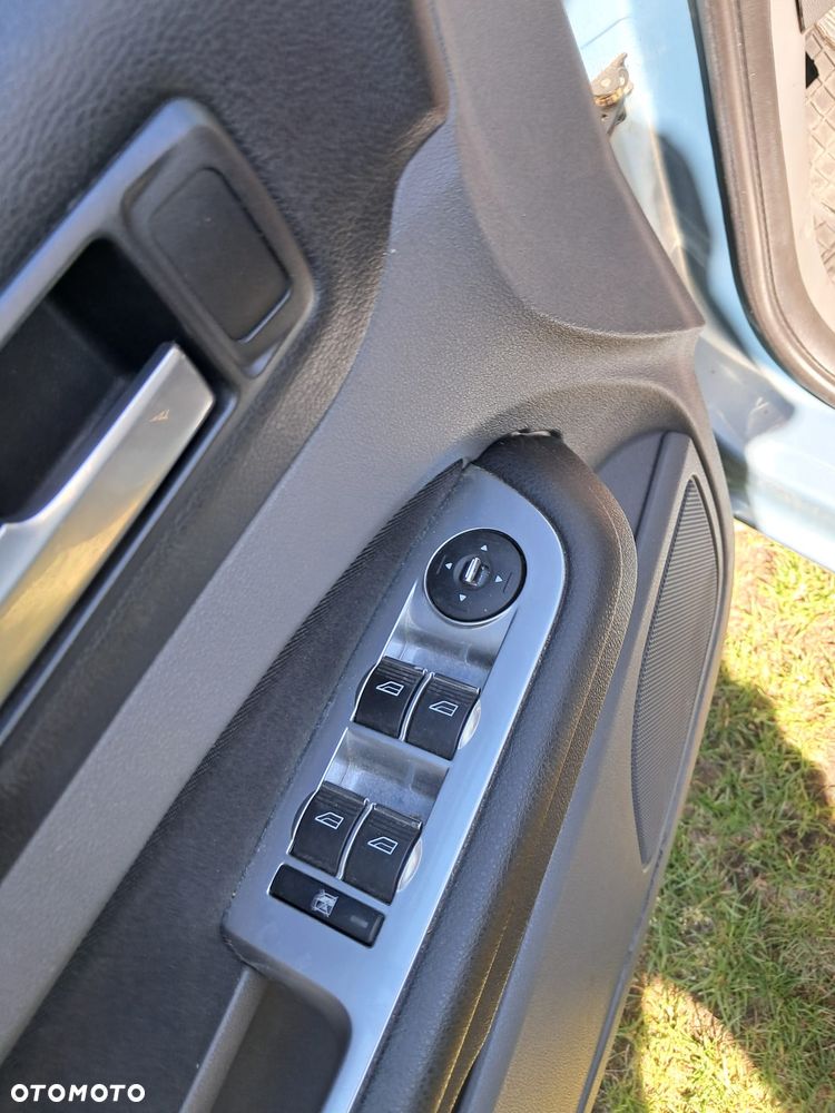 Ford Focus 1.8 Style+ - 12