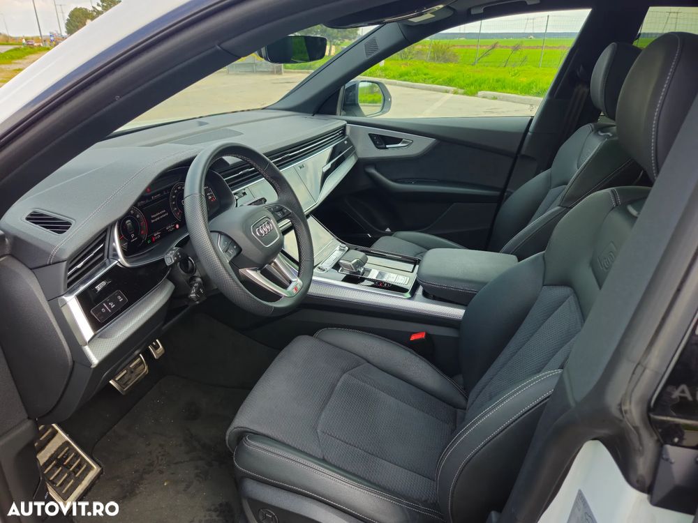 Audi Q8 55 TFSI quattro Tiptronic MHEV - 11