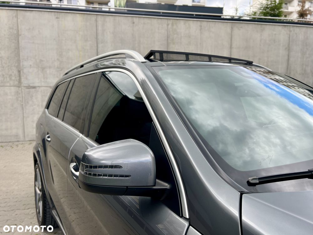 Mercedes-Benz GLS - 37