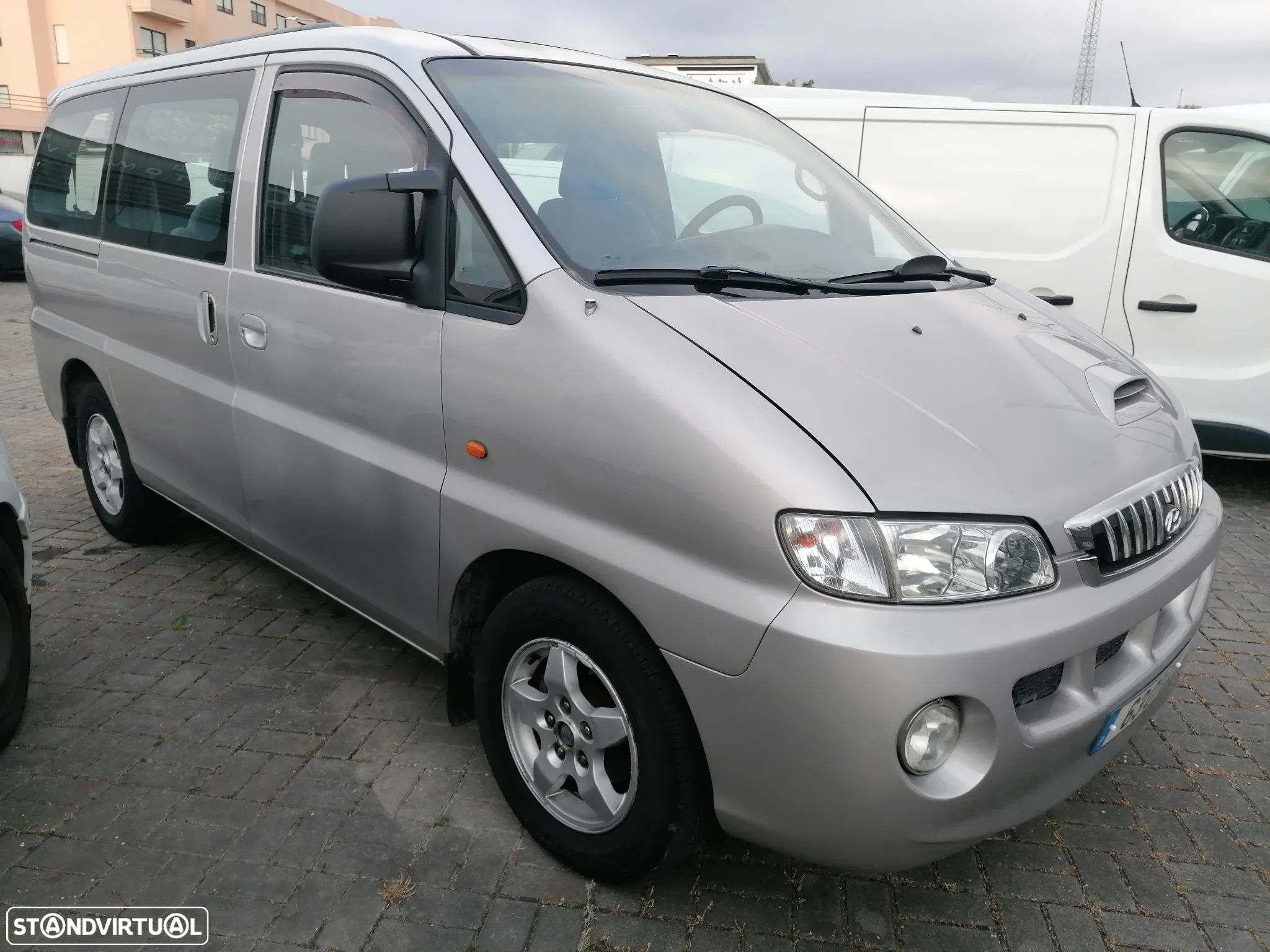 Hyundai H1 T/Intercooler - 1