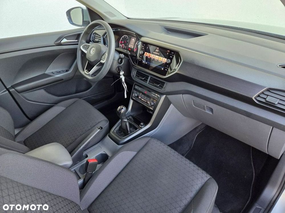 Volkswagen T-Cross - 10