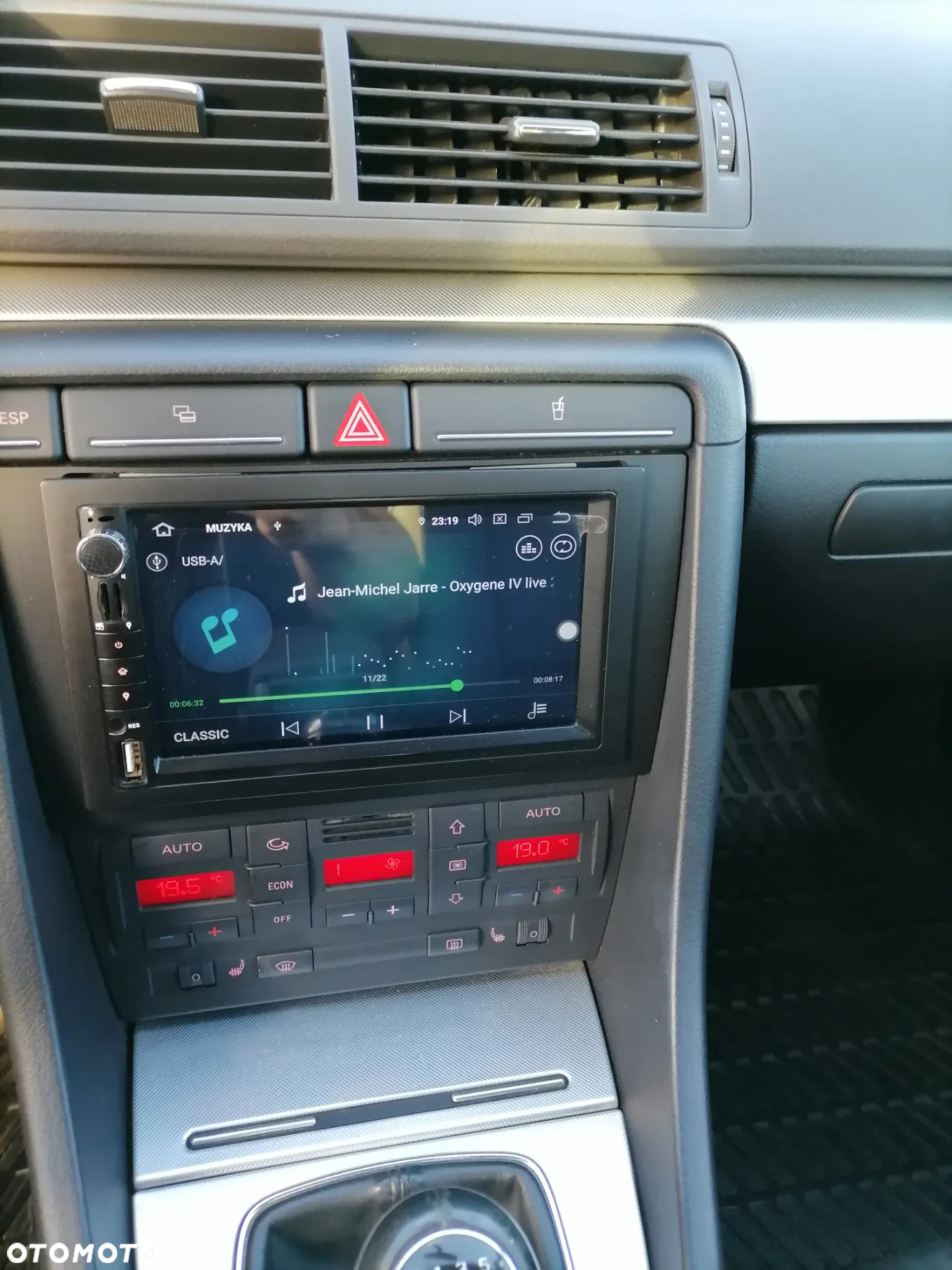 Audi A4 Avant 2.0 TDI - 13