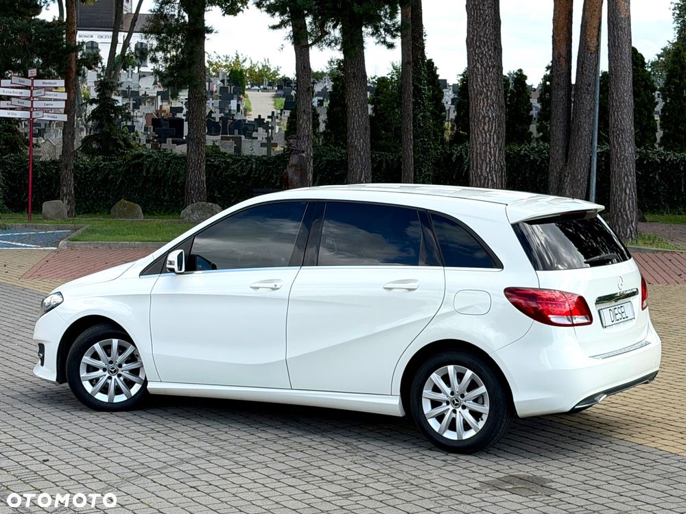 Mercedes-Benz Klasa B 160 d Edition - 17