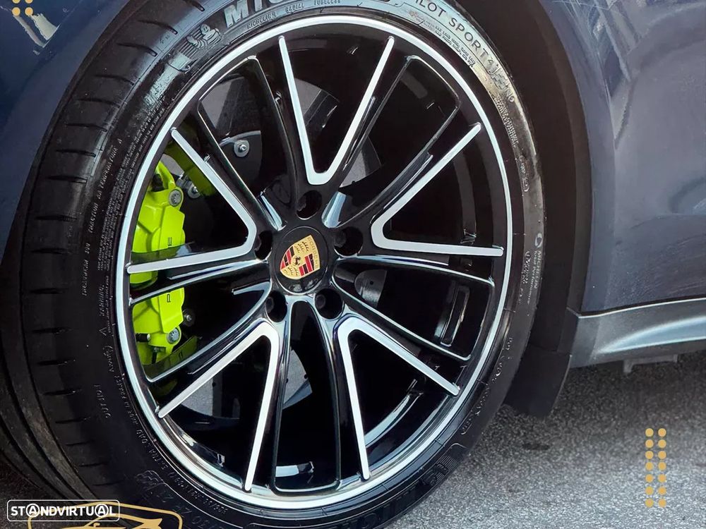 Porsche Panamera Turbo S - 25
