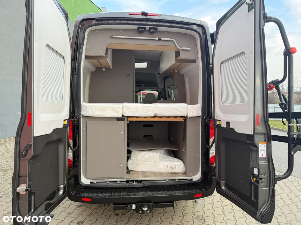 Ford LMC INNOVAN C 590 - 10