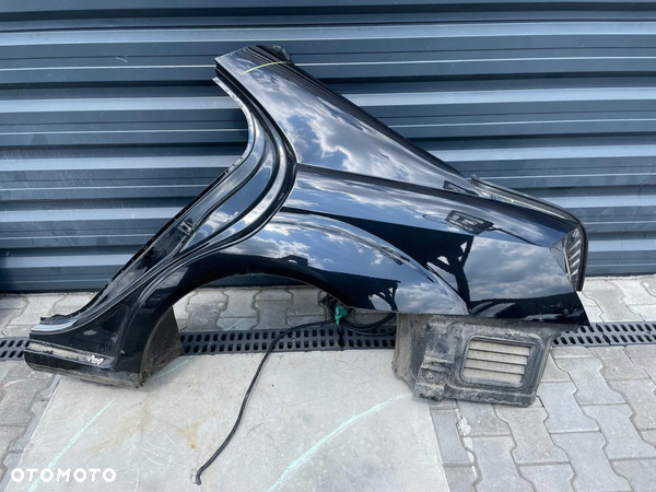 MERCEDES S W221 BŁOTNIK ĆWIARTKA LEWA TYŁ KOLOR C197