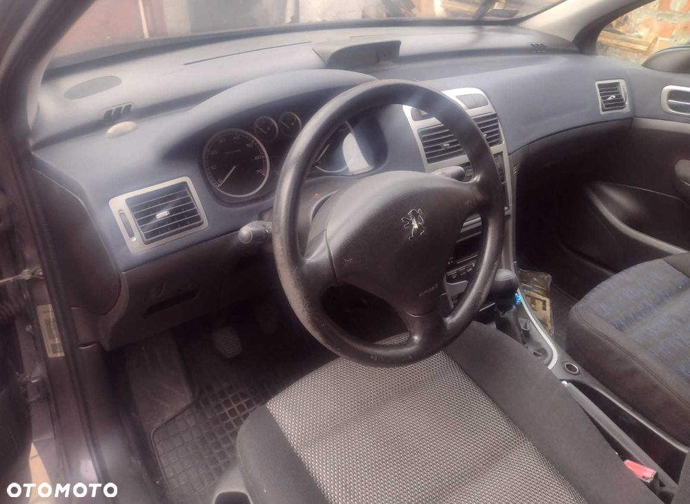 Peugeot 307 - 8
