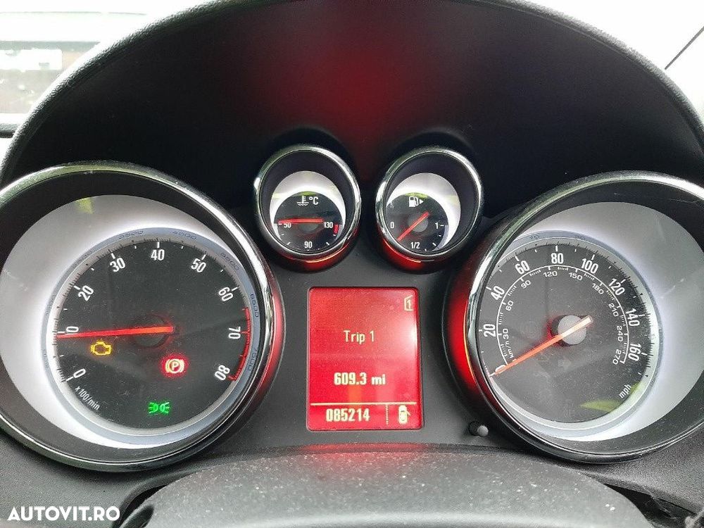 CD player Opel Astra J 2011 Hatchback 1.4 TI - 10