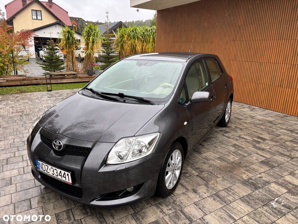 Toyota Auris 1.6 VVT-i Premium MM - 2