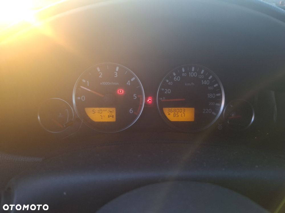 Nissan Pathfinder 2.5 DCi Comfort / XE - 7