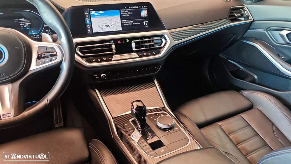 BMW 330 e Pack M Auto - 39