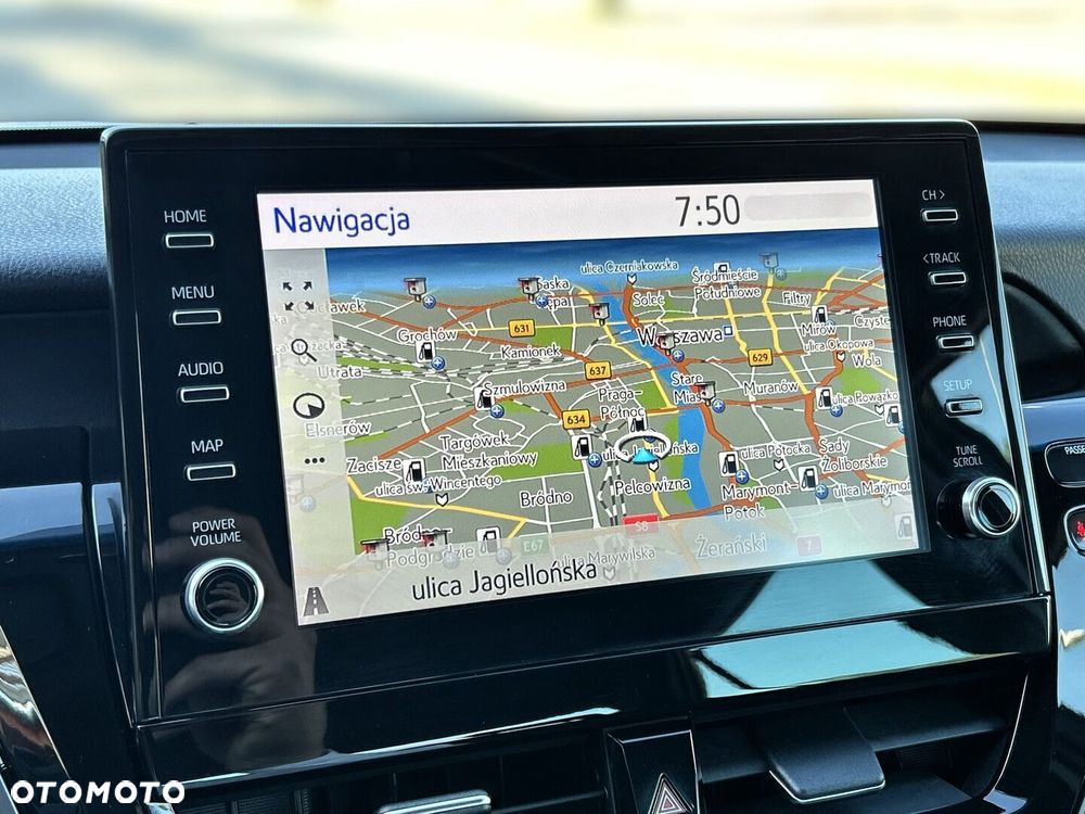 Toyota Camry 2.5 Hybrid Executive CVT - 22
