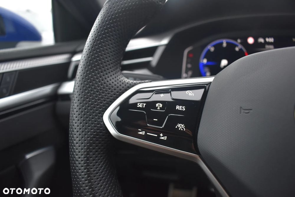 Volkswagen Arteon 2.0 TDI R-Line DSG - 27