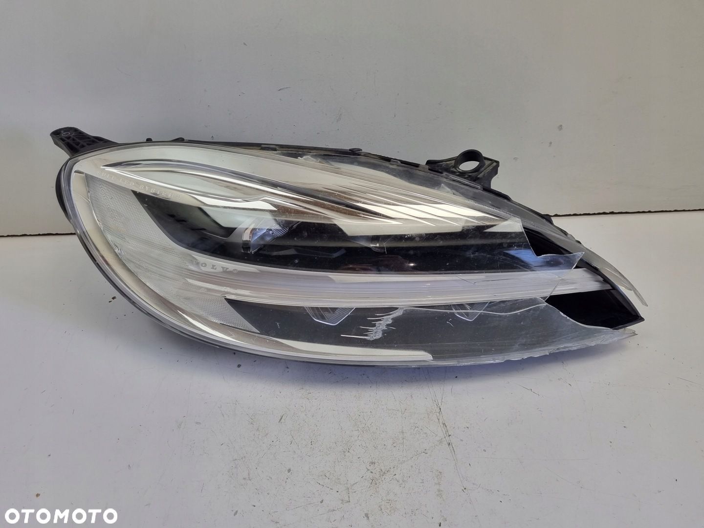 Volvo V40 II XC40 LIFT PRZEDNIA LAMPA PRAWA prawy przód LED 31420448 - 1