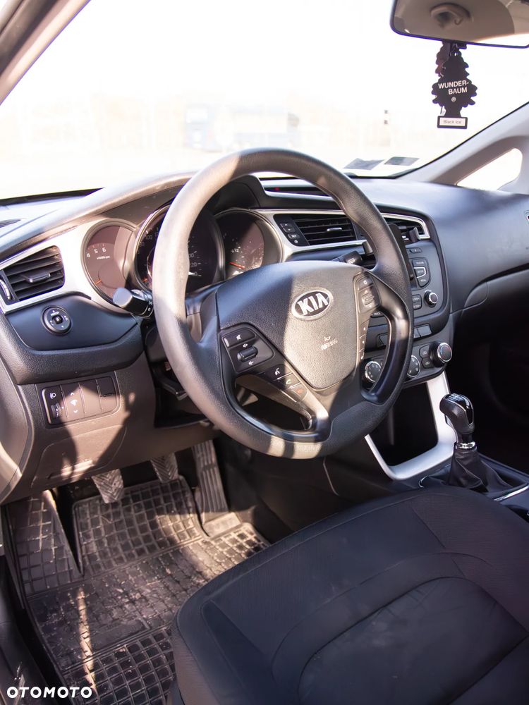 Kia Ceed 1.6 CRDi M - 21
