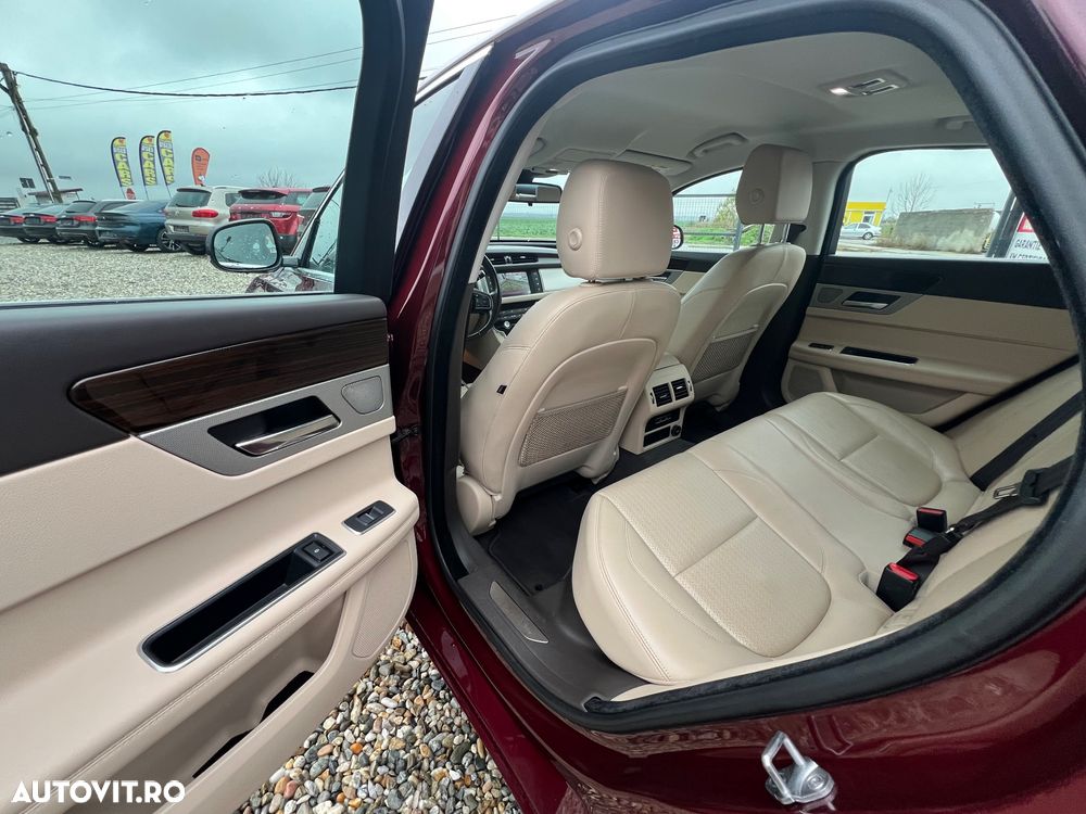Jaguar XF 20d Aut. Prestige - 12