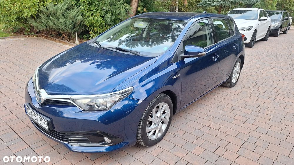 Toyota Auris 1.8 HSD Luna - 11