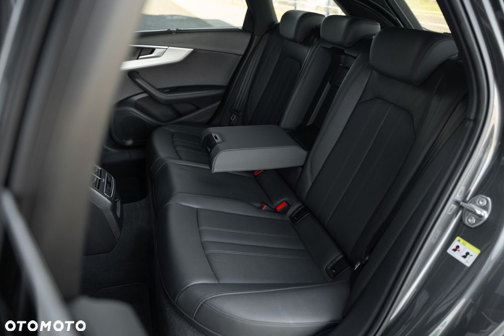 Audi A4 Avant 40 TFSI S tronic S line - 35