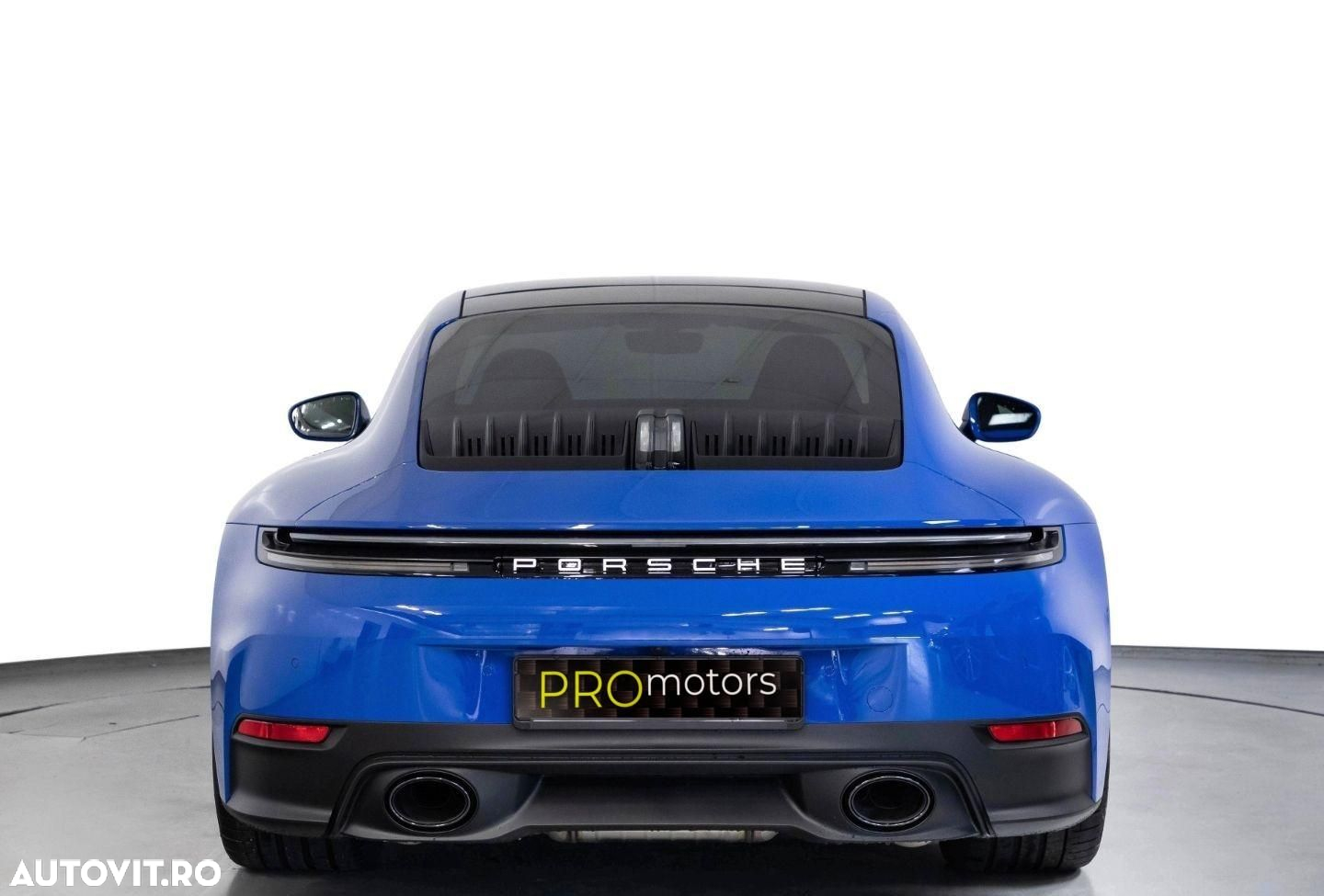 Porsche 992 - 8