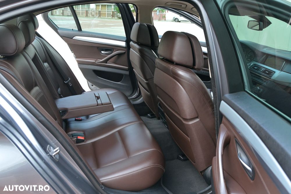 BMW Seria 5 520d Aut. Luxury Line - 19