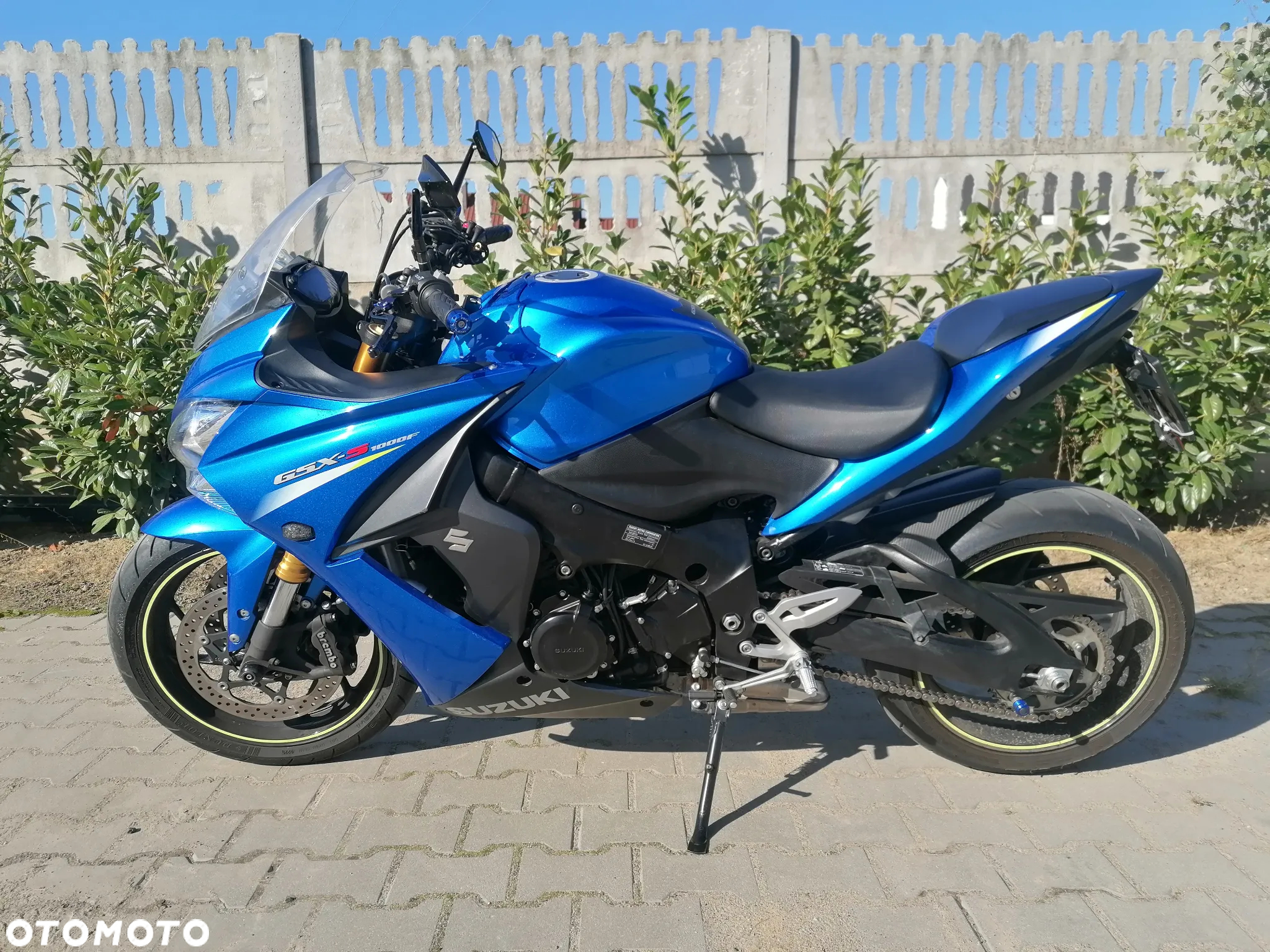 Suzuki GSX 1000 - 5