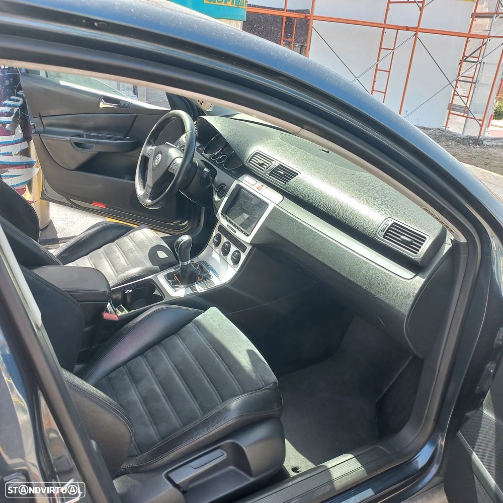 VW Passat 2.0 TDI Highline - 10