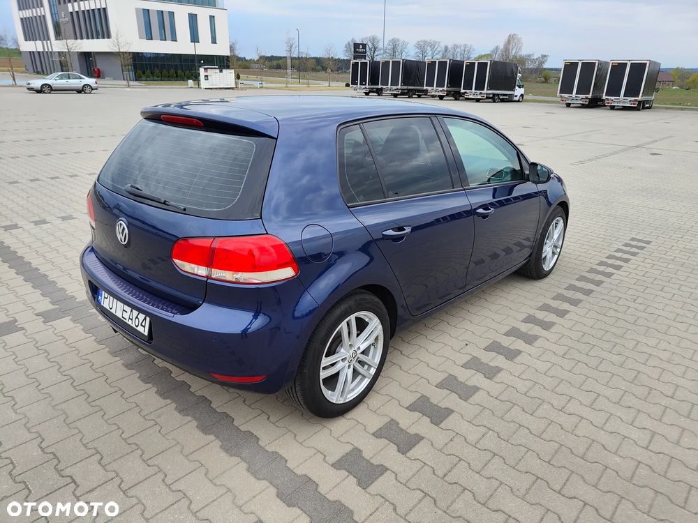 Volkswagen Golf 2.0 TDI DSG Comfortline - 4