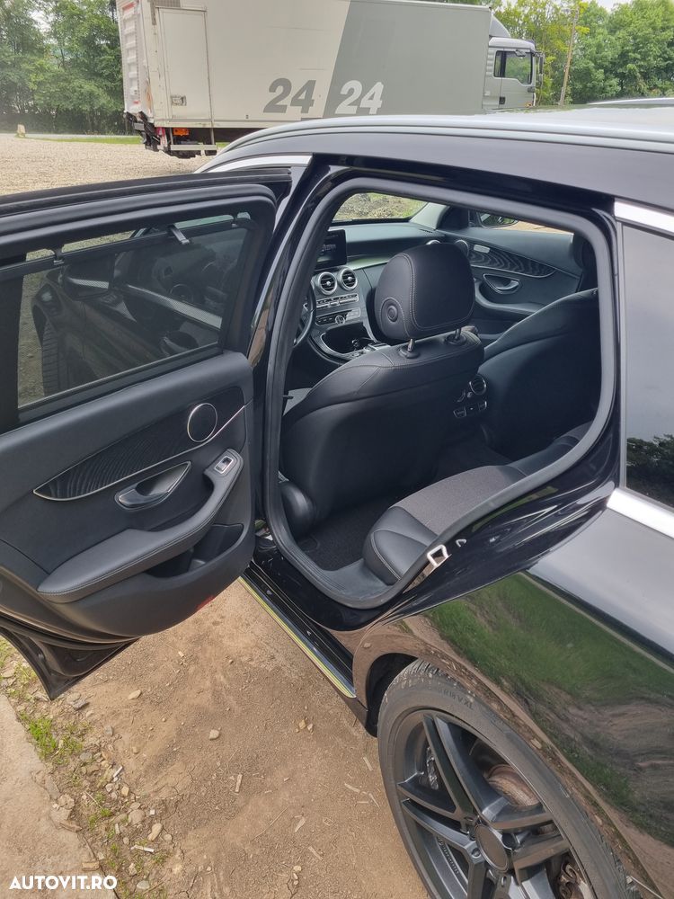 Mercedes-Benz C - 14