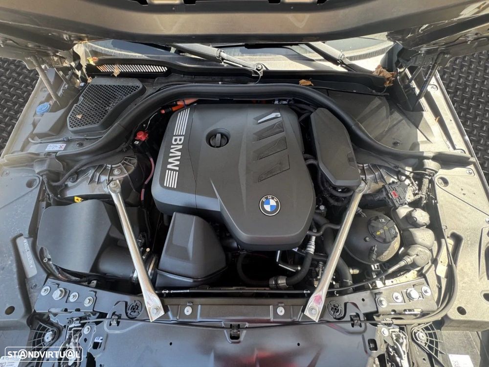 BMW 530 e Pack Desportivo M Pro - 26