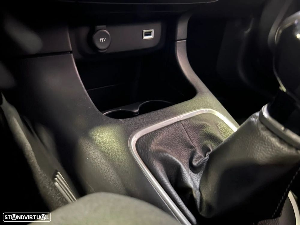 Citroën C3 1.2 PureTech Max - 24