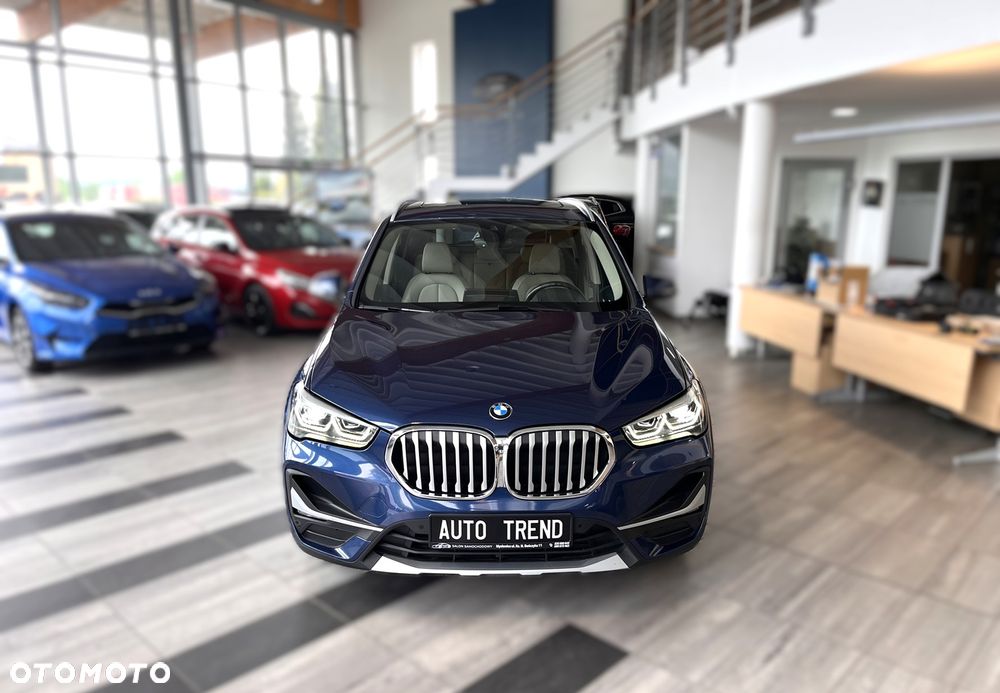 BMW X1 xDrive20d Sport Line - 3