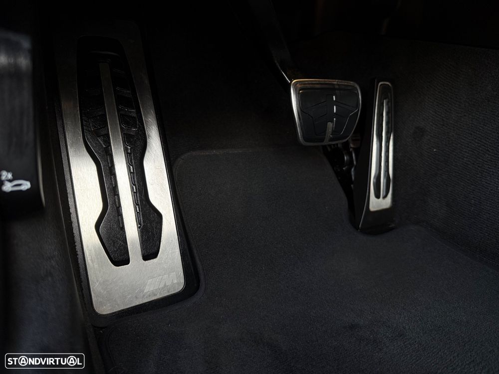 BMW 320 e Pack M Auto - 21