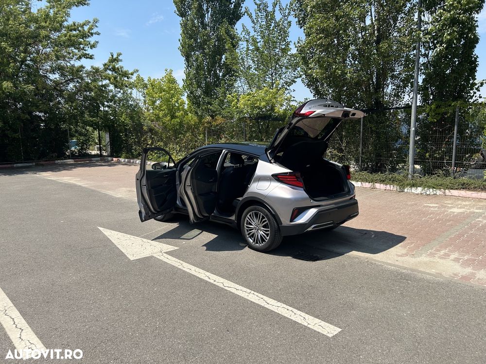 Toyota C-HR - 10