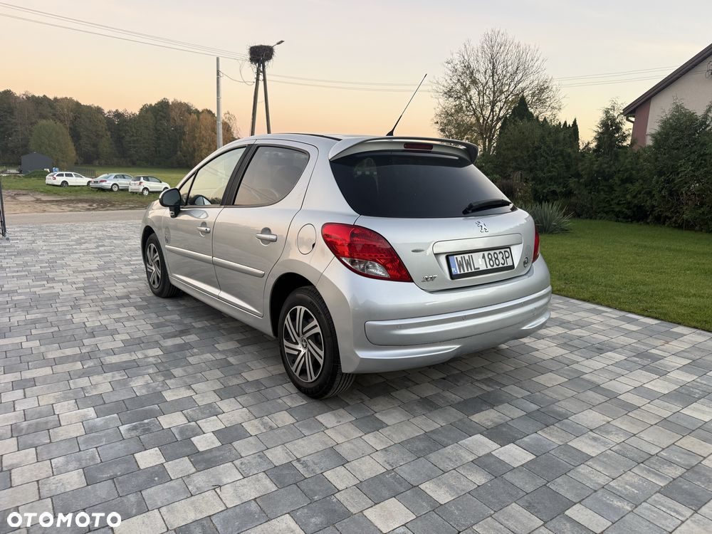 Peugeot 207 - 4