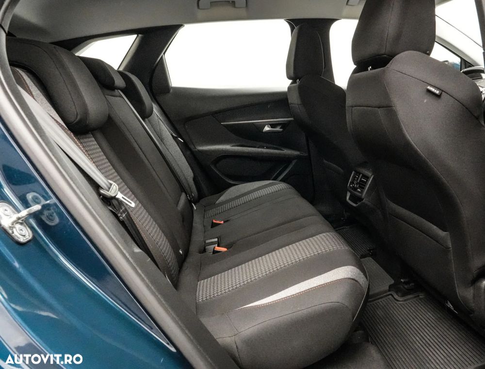 Peugeot 3008 1.5 BlueHDI 130 EAT8 Allure Pack - 17